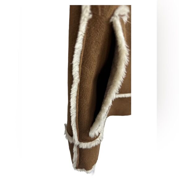 ZARA Asymmetrical Zip up Faux Sherling Vest, SIZE 9/10 - Picture 6 of 10